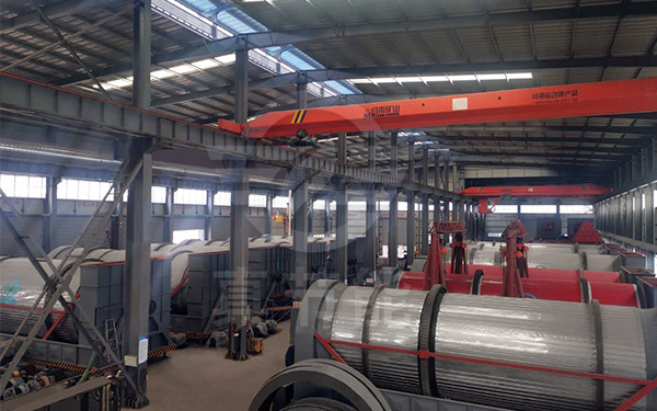 新型污泥烘干設備生產現場 新型污泥烘干設備生產現場